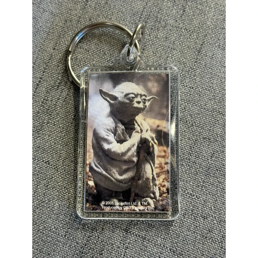 Vintage‎ Star Wars Yoda Keychains (1997/2011/2005) & Sealed Episode 1 Pin Bundle